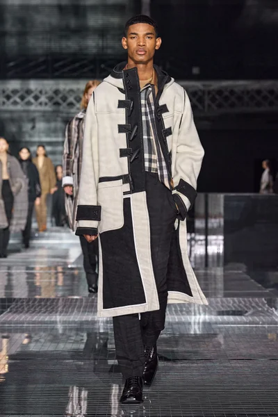 Look 37